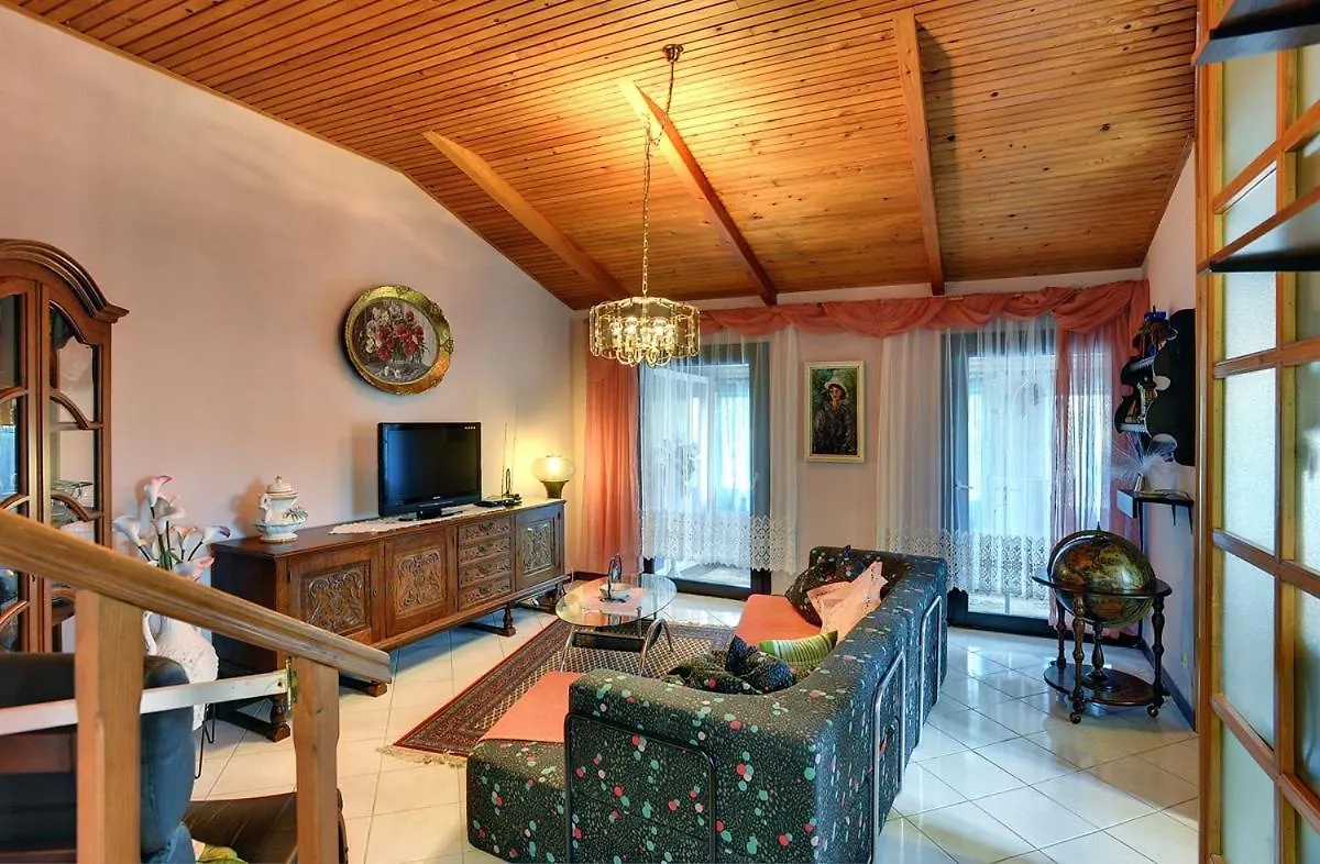 Holiday Home Silvana PUY